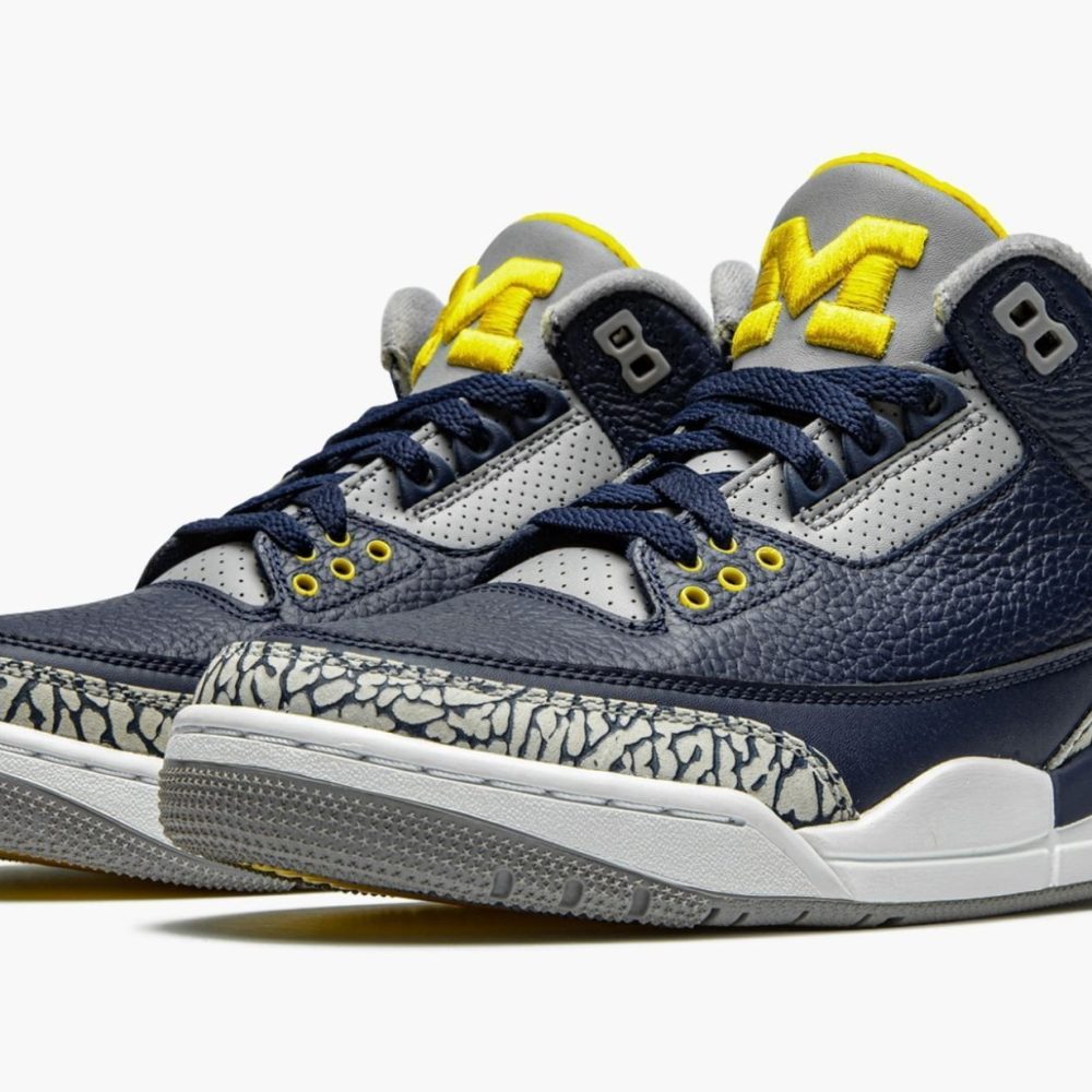 Jordan 3 Retro University of Michigan